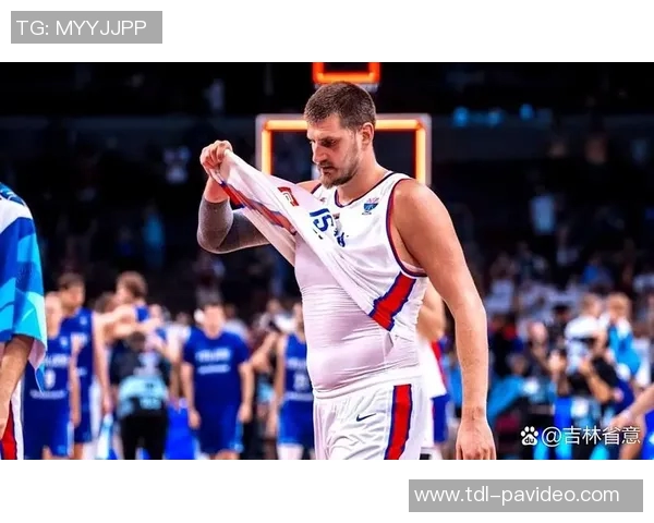 掘金主帅：约基奇的独特之处在于他是约基奇，申京在做他自己